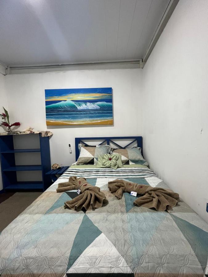 Surf Camp Hotel Бокас дел Торо Екстериор снимка