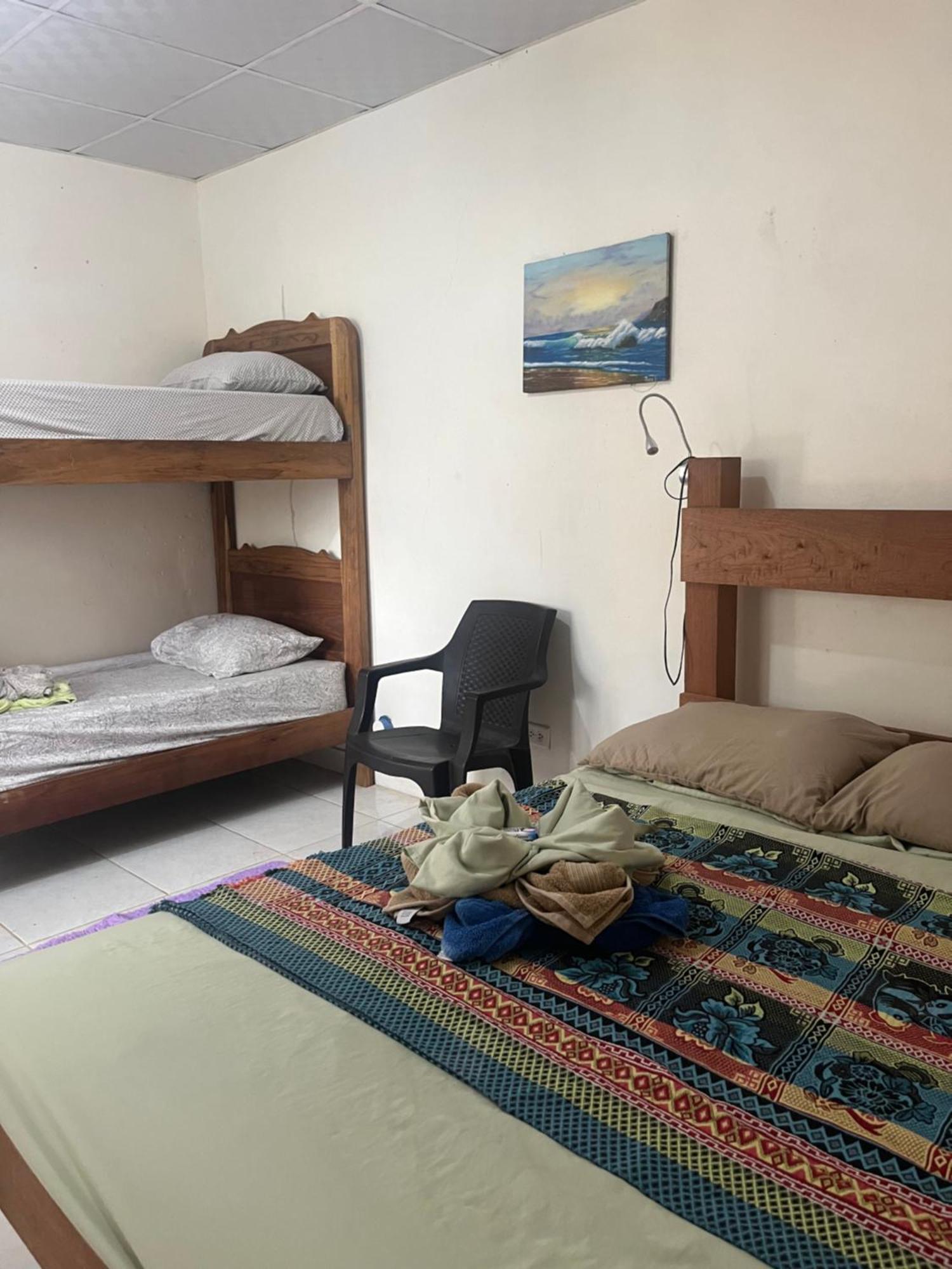 Surf Camp Hotel Бокас дел Торо Екстериор снимка