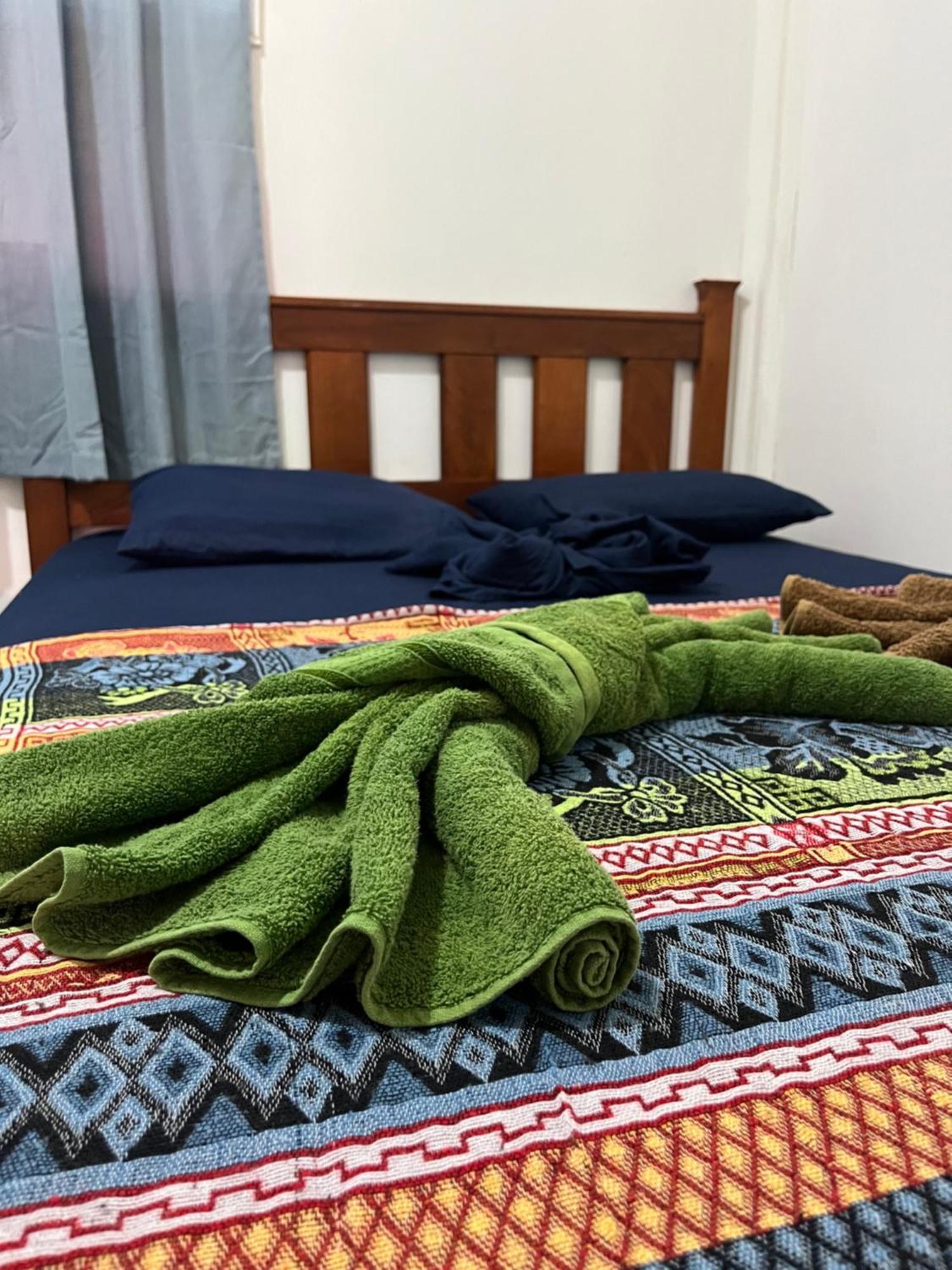 Surf Camp Hotel Бокас дел Торо Екстериор снимка